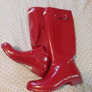 Women's Tall Hunter rain boots size 9
